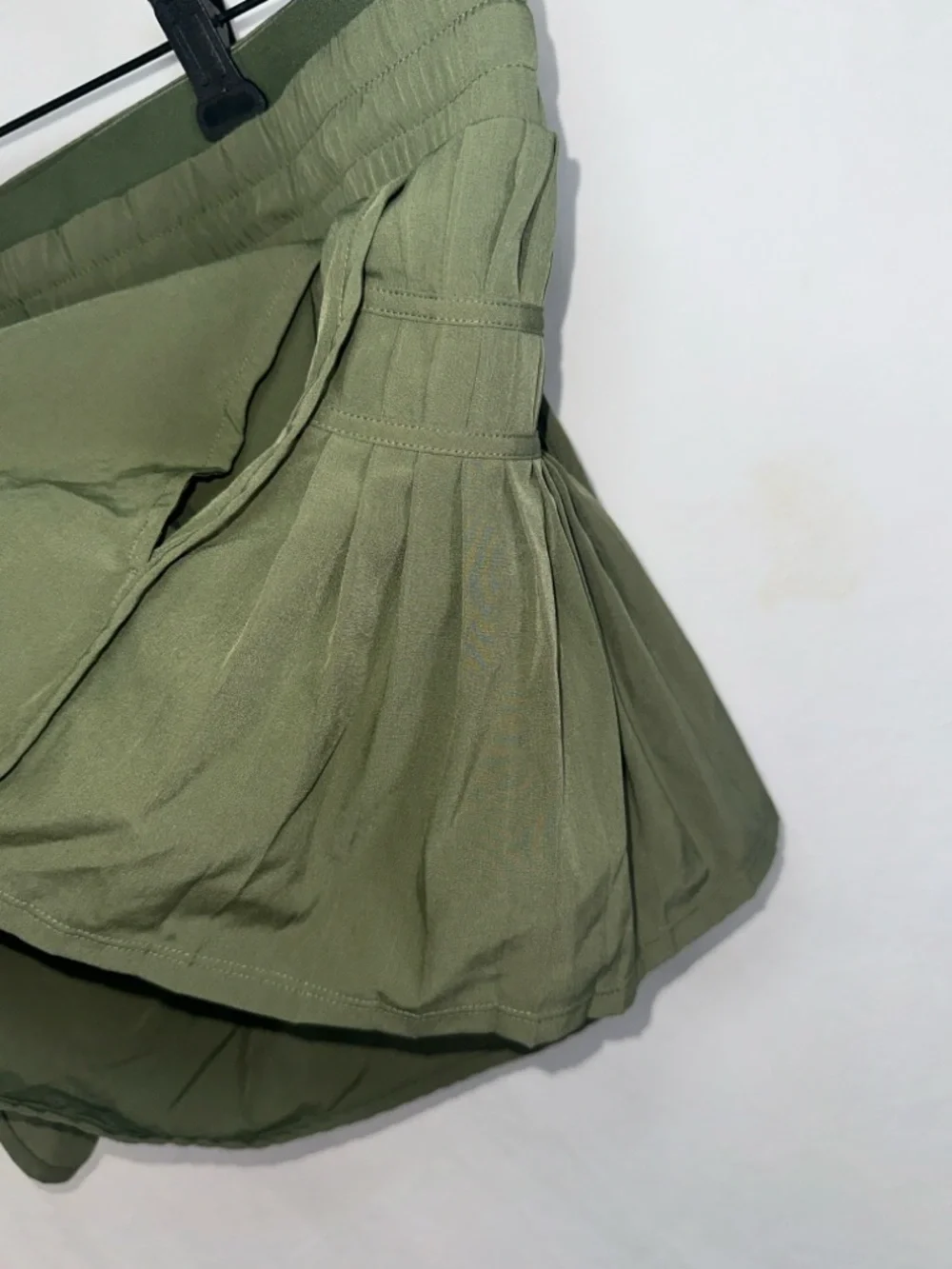 JoyLab Olive Green Ruffle Athletic Shorts Flowy Running Shorts Womens Size XXL
